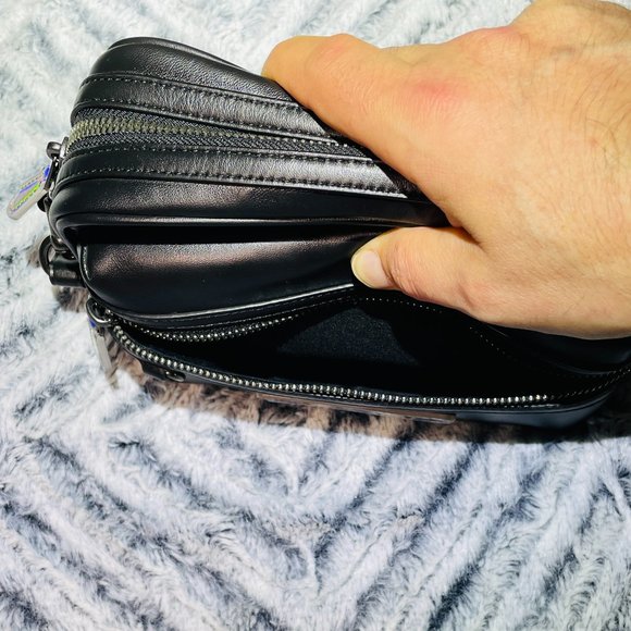 BNWT - COACH TERRAIN POUCH IN BLACK W/REFLECTIVE DETAILS (F79777) - Picture 12 of 15